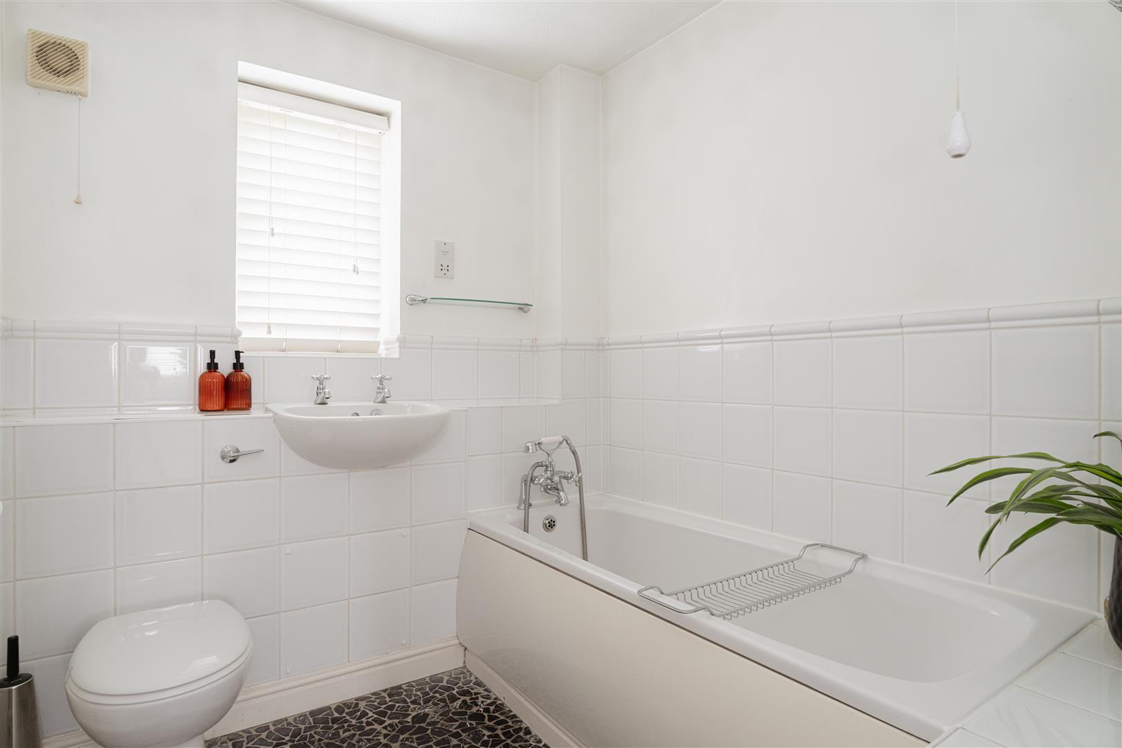 Leather Lane, Gomshall, Guildford