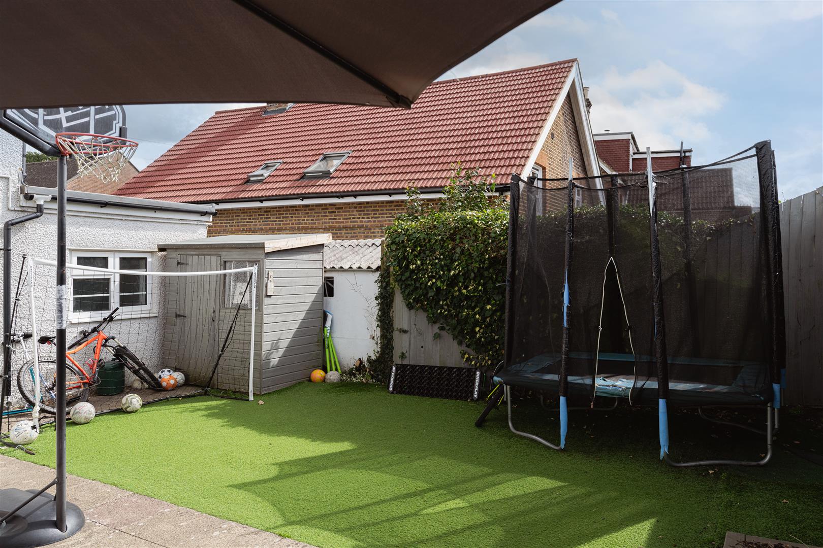 Nutley Lane, , Reigate