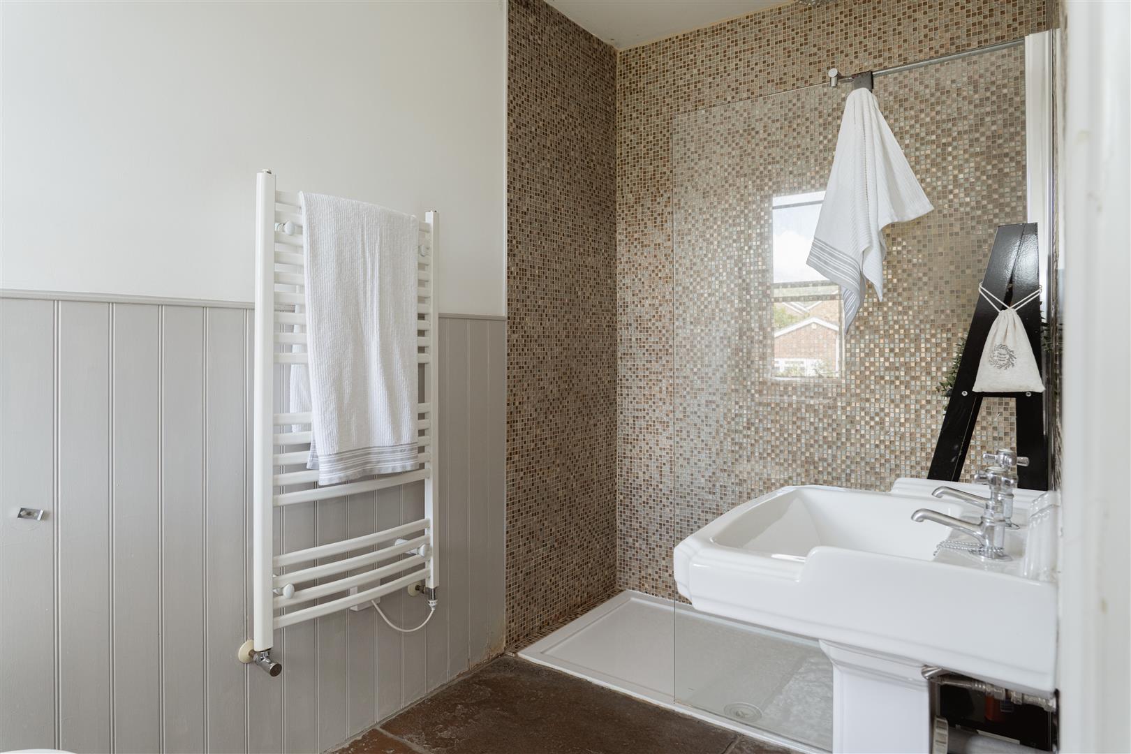 Linkfield Lane, , Redhill