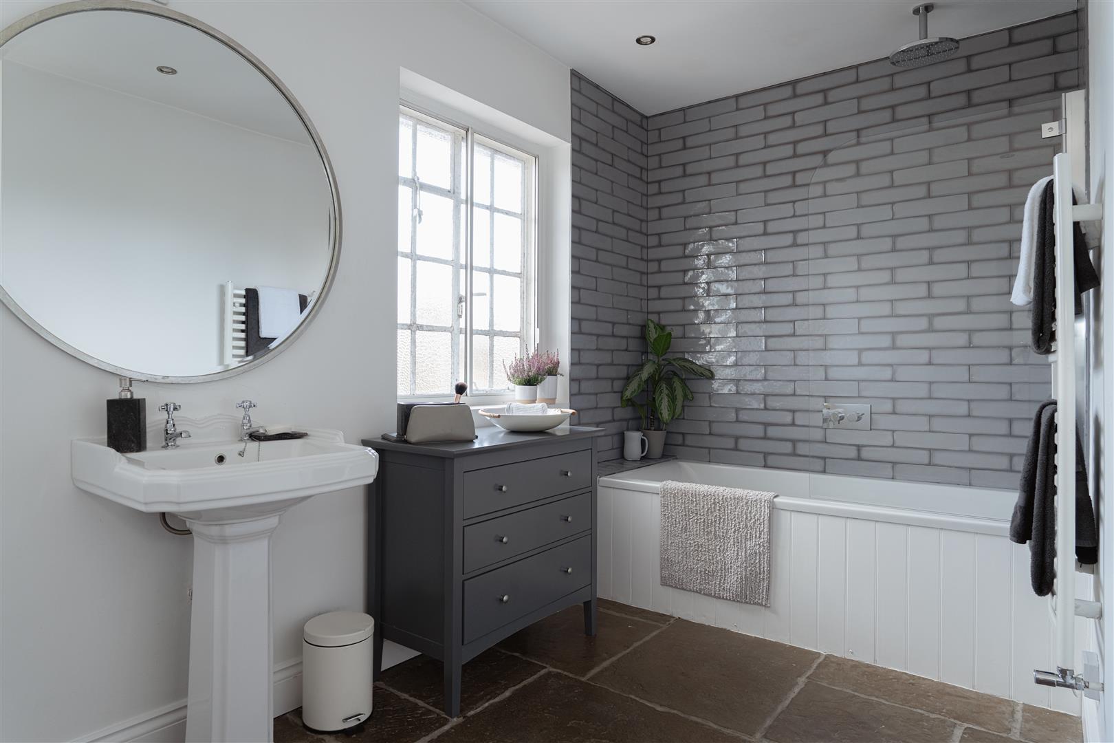 Linkfield Lane, , Redhill