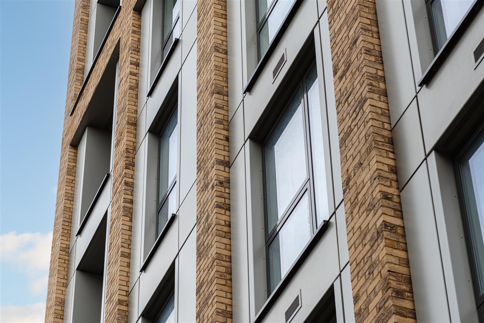 1, Marketfield Road, , Redhill