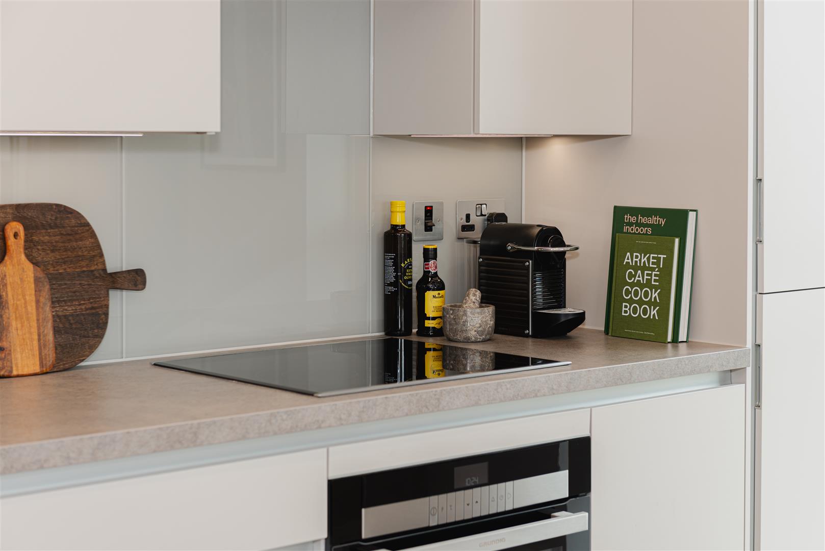 1, Marketfield Road, , Redhill