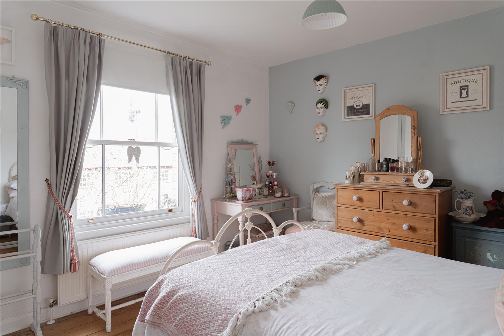 Curtis Gardens, , Dorking