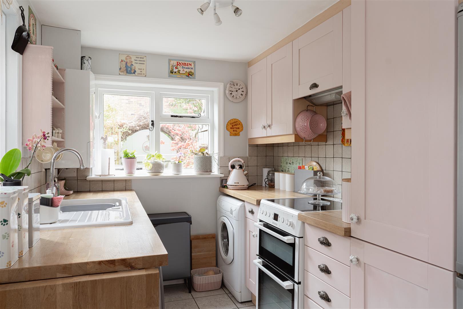 Curtis Gardens, , Dorking