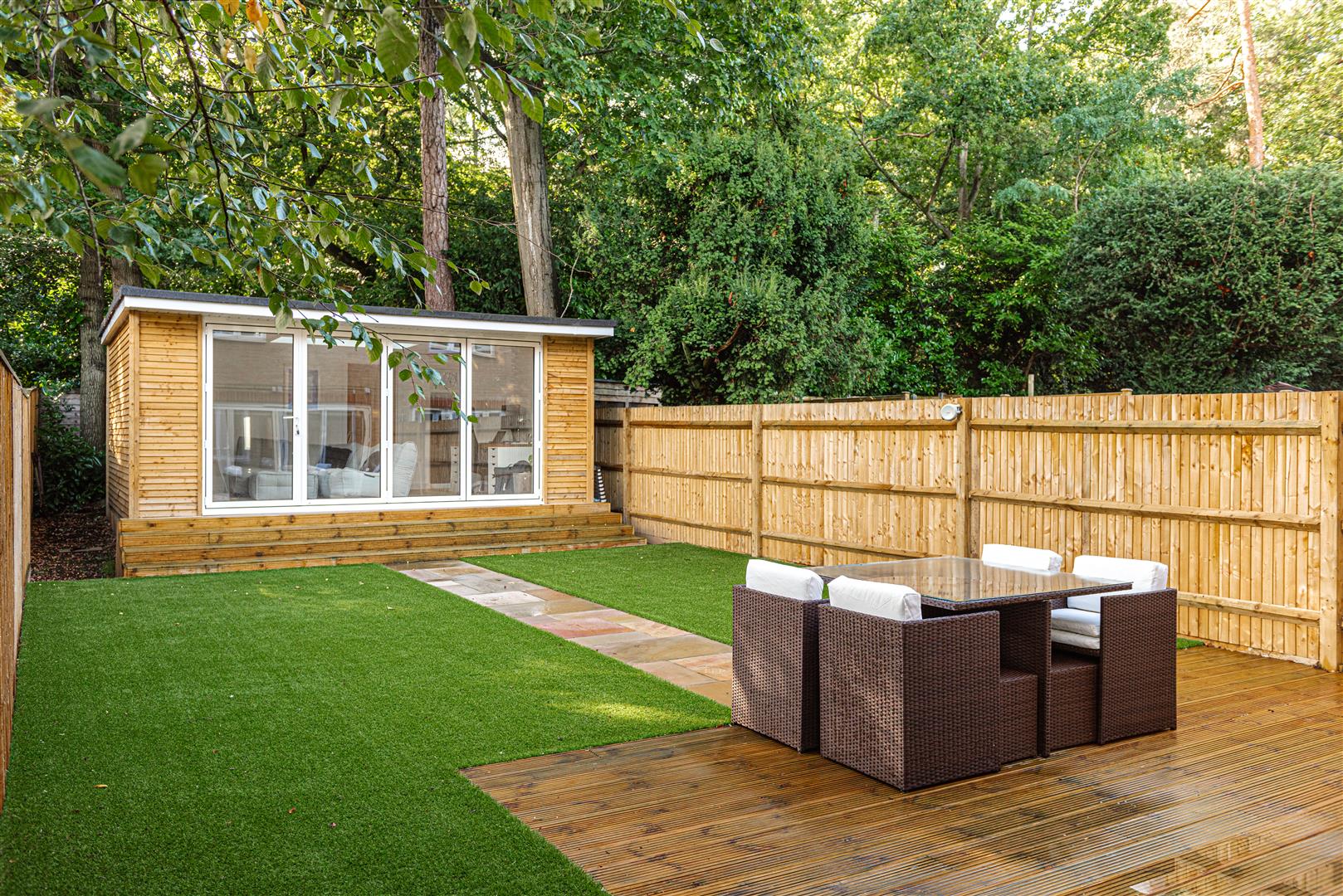 William Gardens, Smallfield, Horley