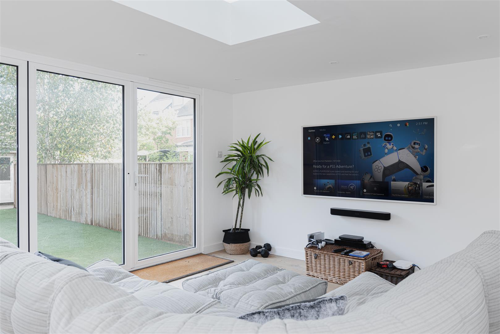 William Gardens, Smallfield, Horley