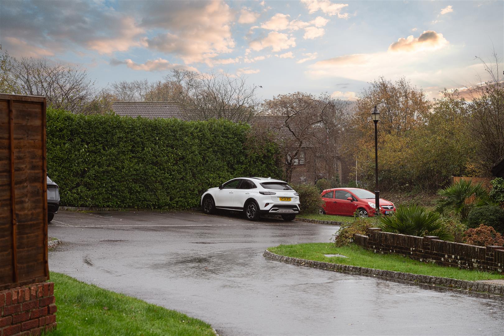 Oak End, Beare Green, Dorking