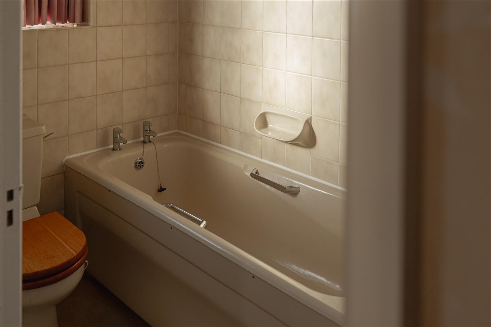 Bushetts Grove, Merstham, Redhill