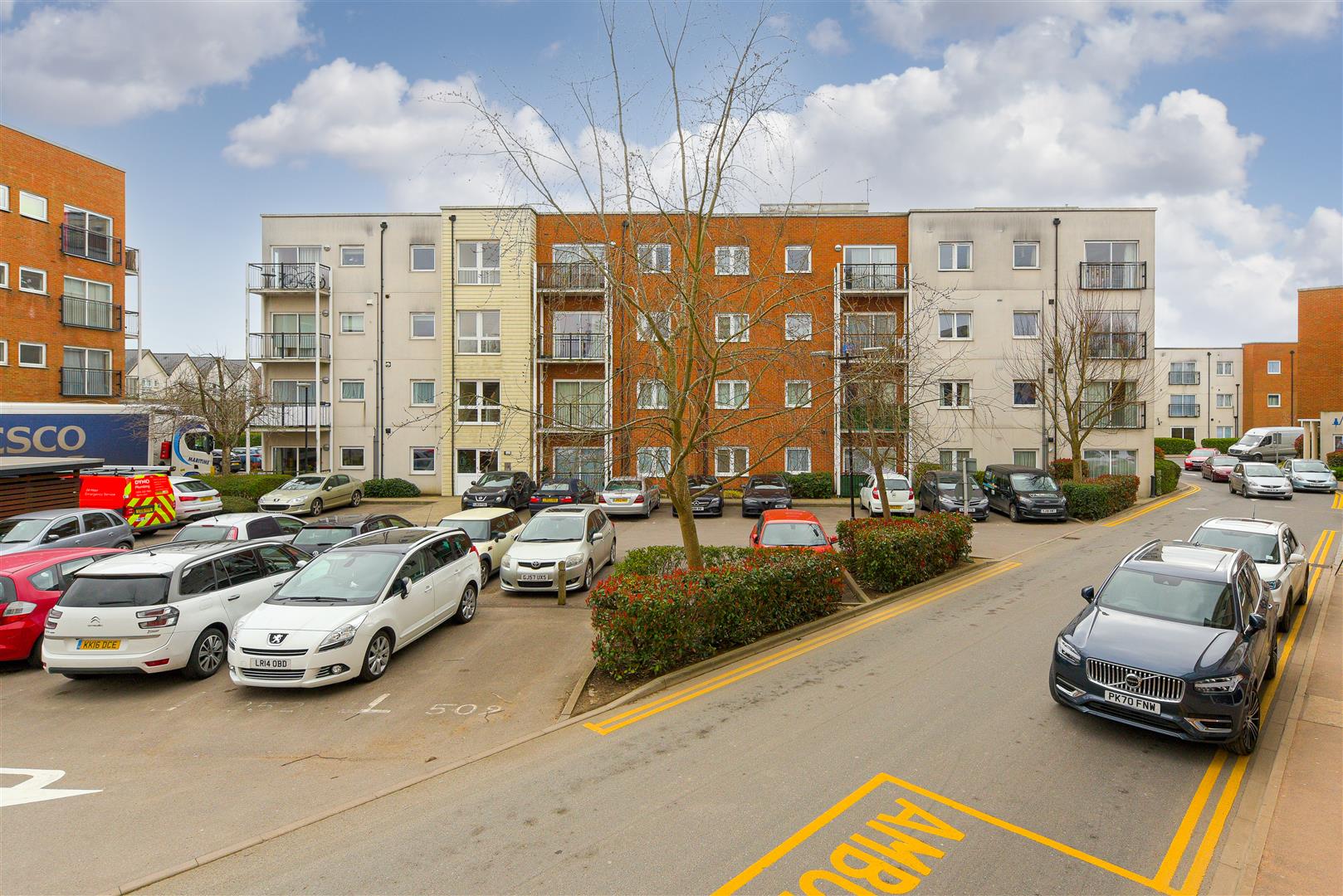 Canalside, , Redhill