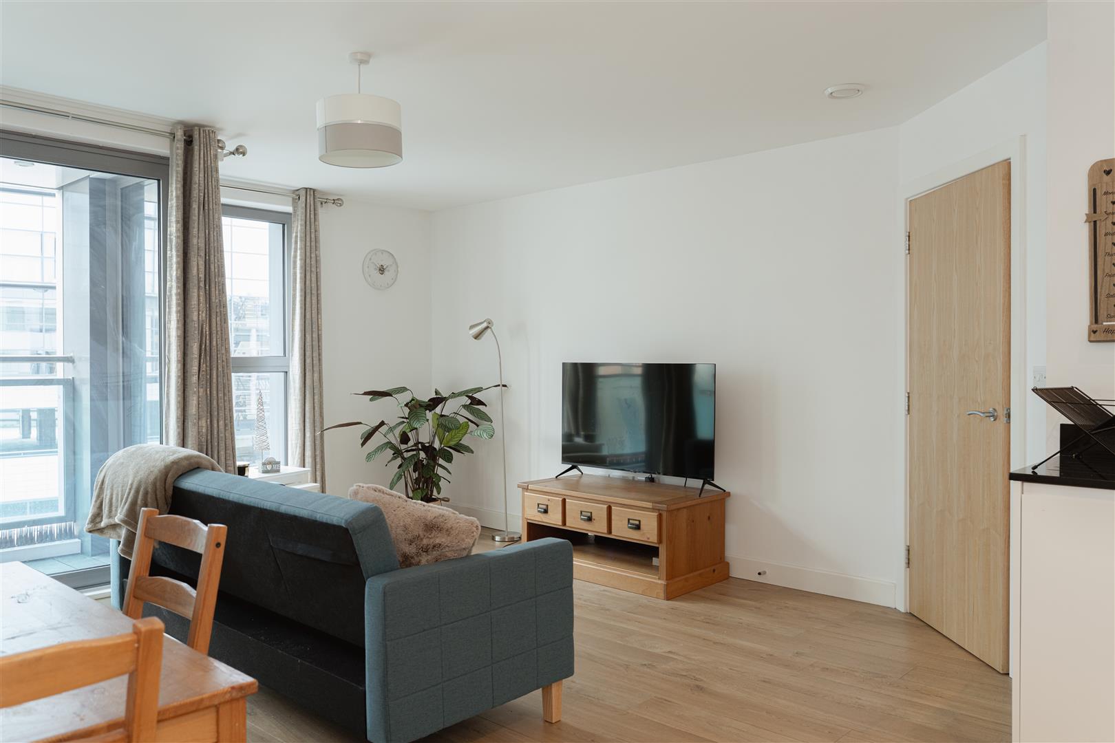 High Street, , Redhill