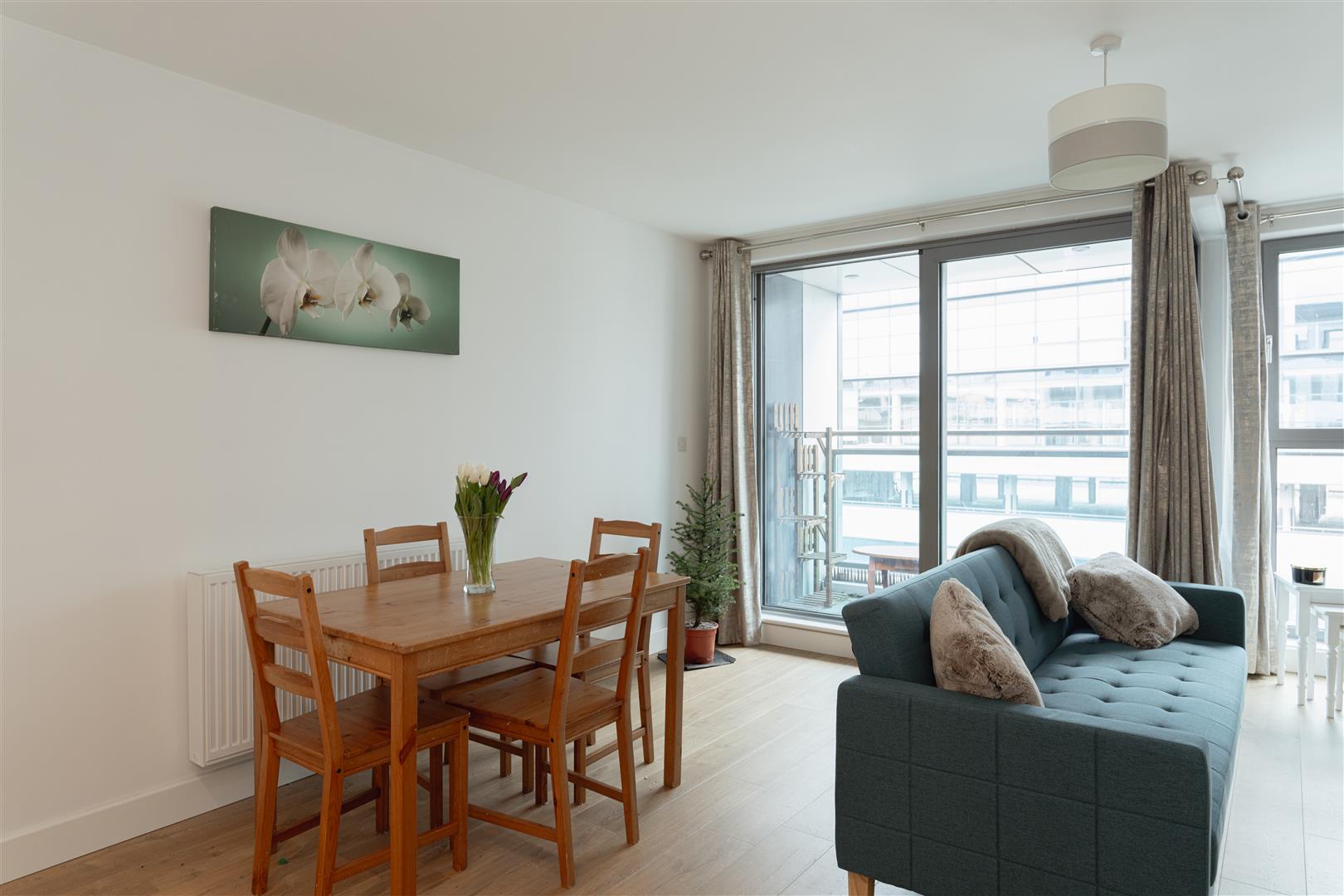 High Street, , Redhill