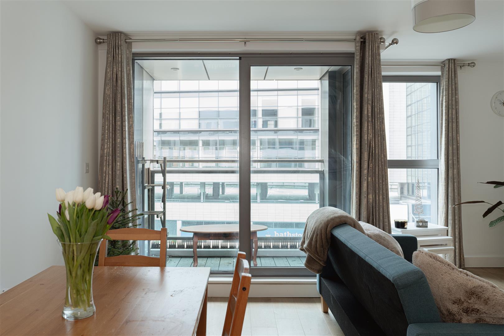 High Street, , Redhill