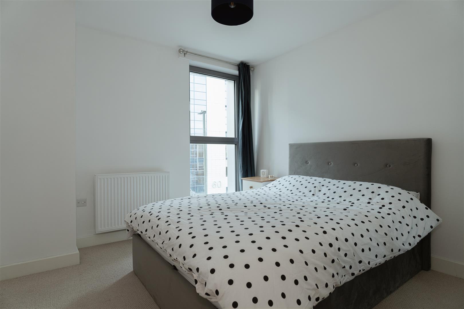 High Street, , Redhill