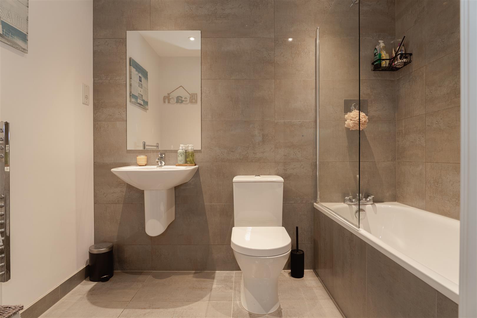 High Street, , Redhill