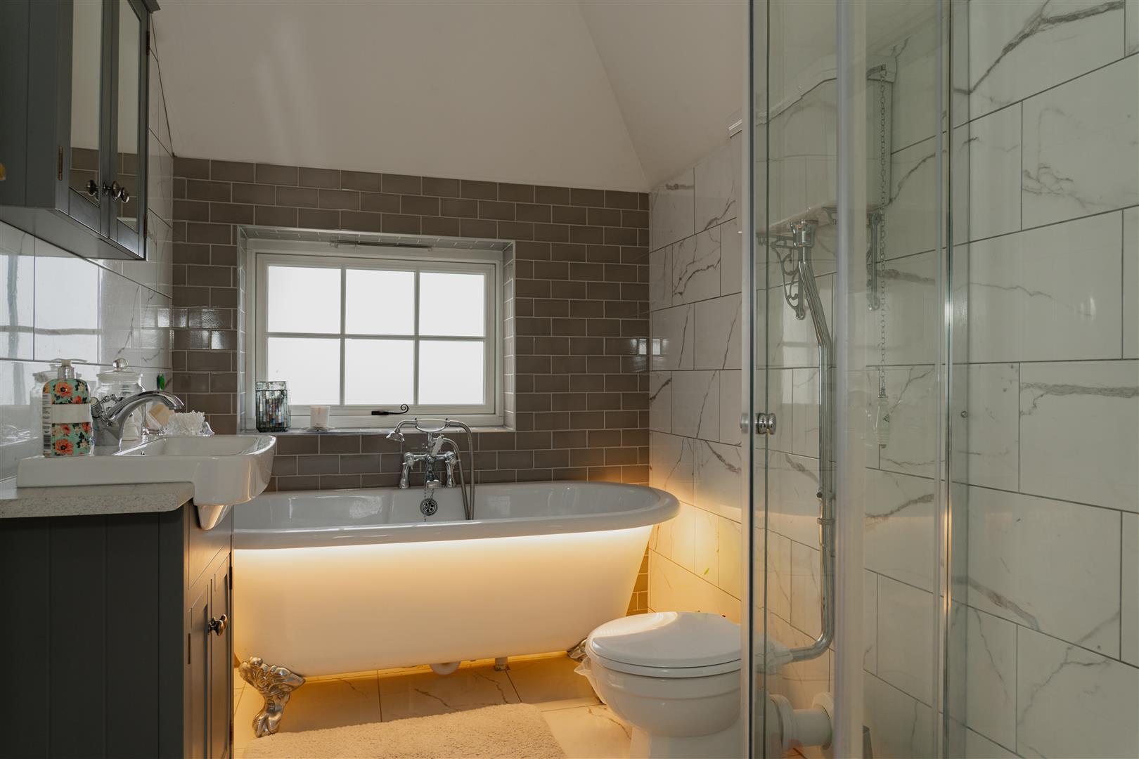 Pendell Road, Bletchingley, Redhill