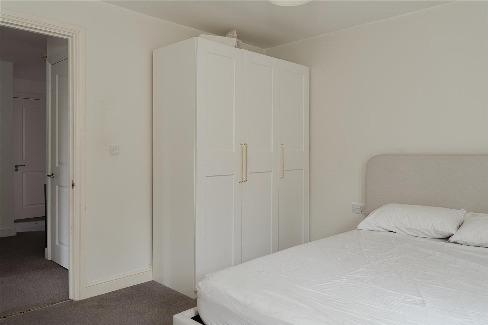 Whitepost Hill, , Redhill