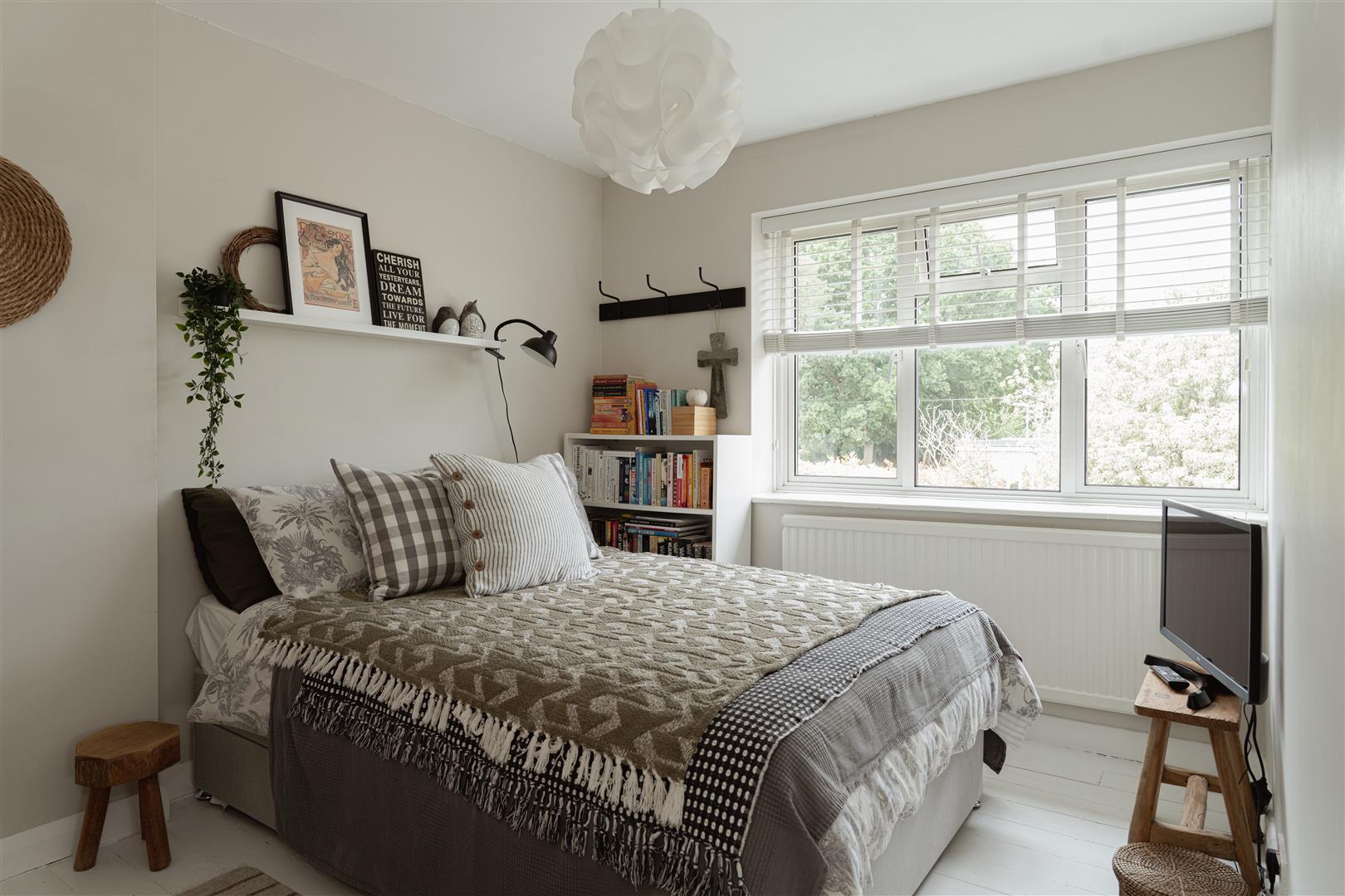 Lynn Walk, , Reigate