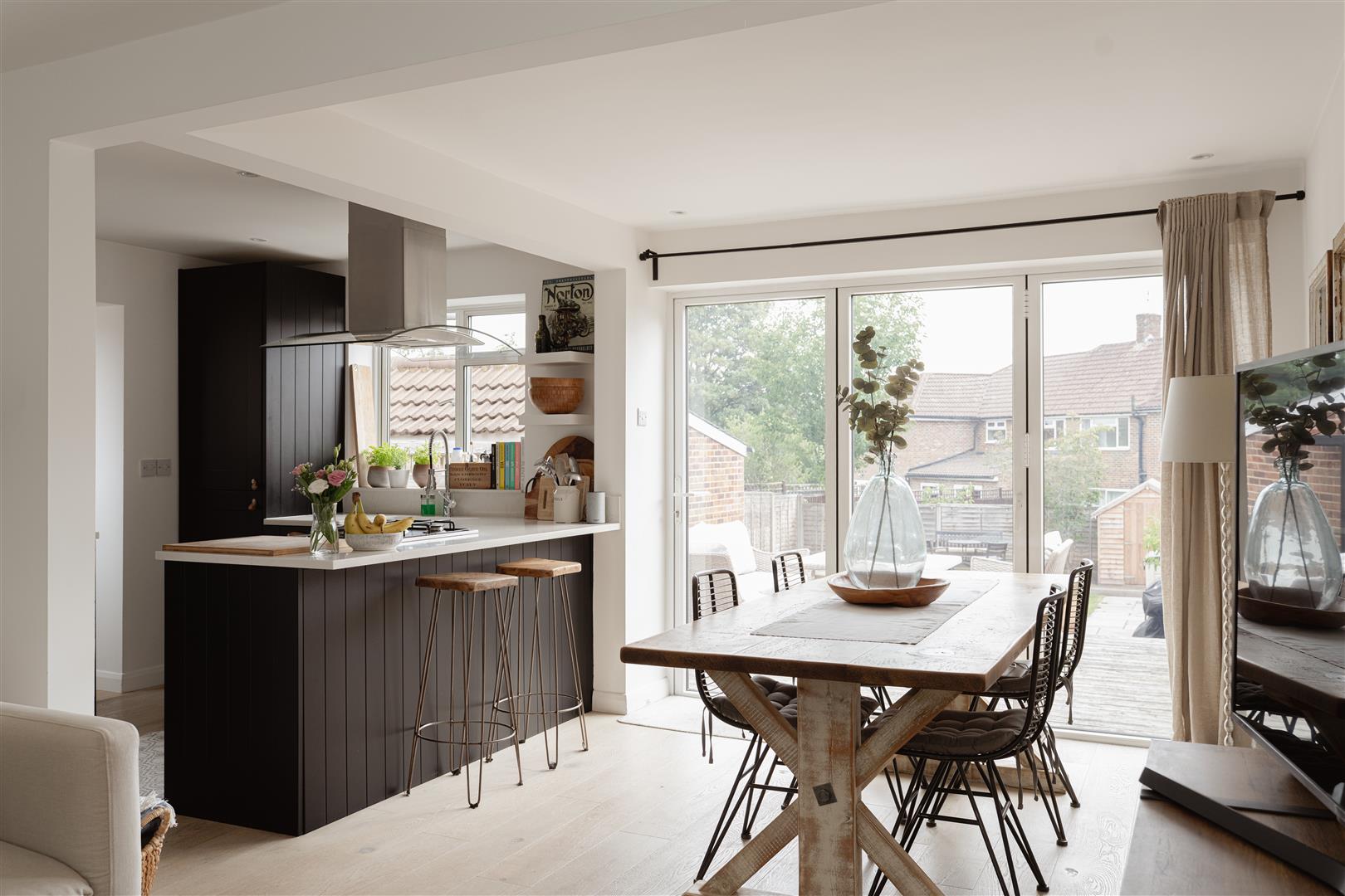 Lynn Walk, , Reigate