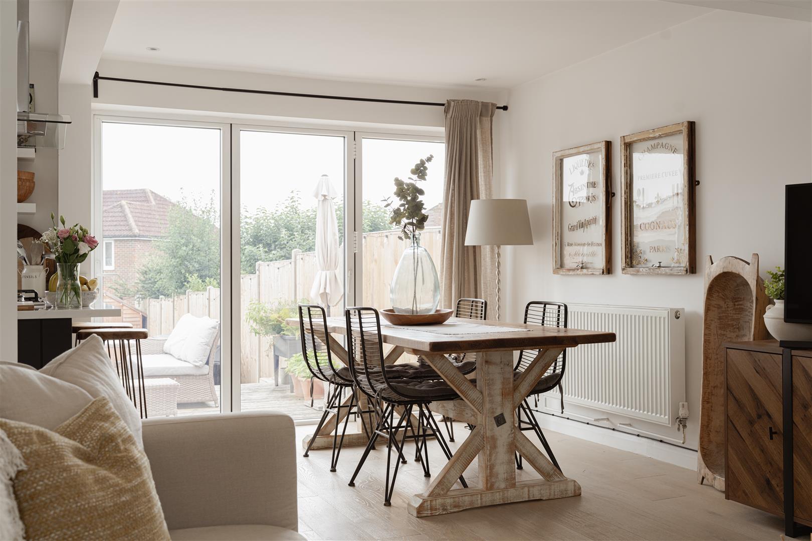 Lynn Walk, , Reigate