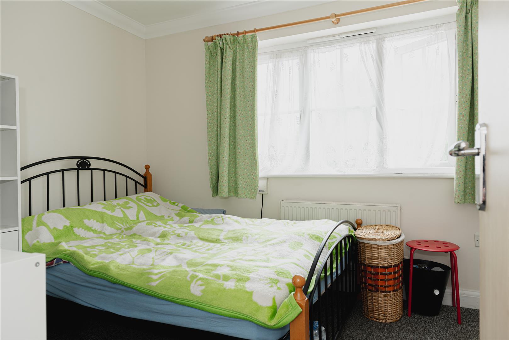 Priestlands Close, , Horley