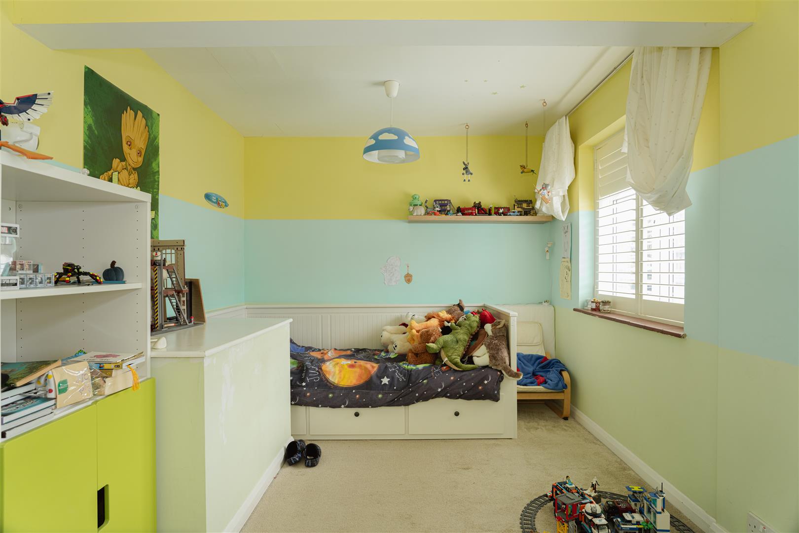 Ladbroke Road, , Redhill