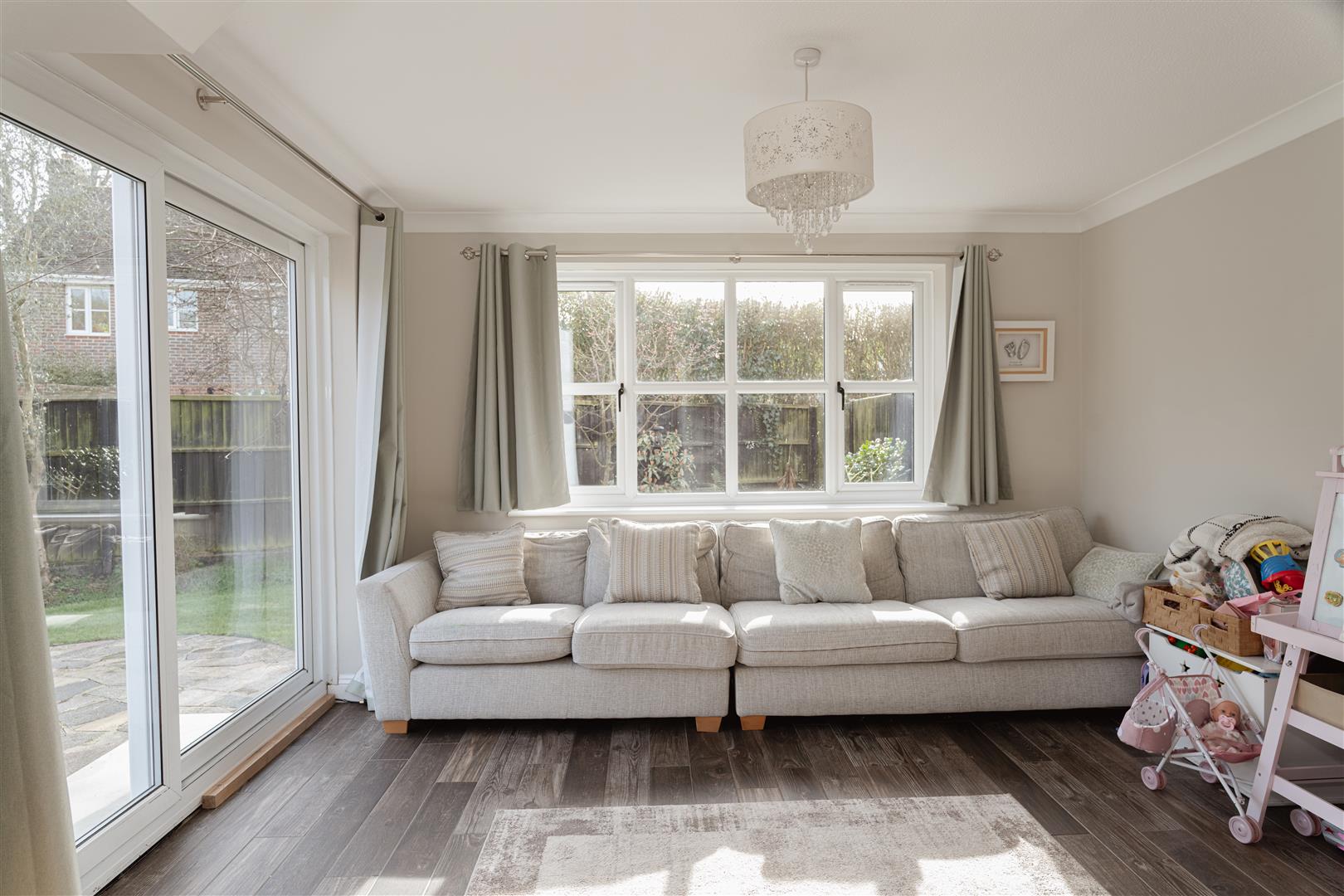 Paddock Close, Beare Green, Dorking