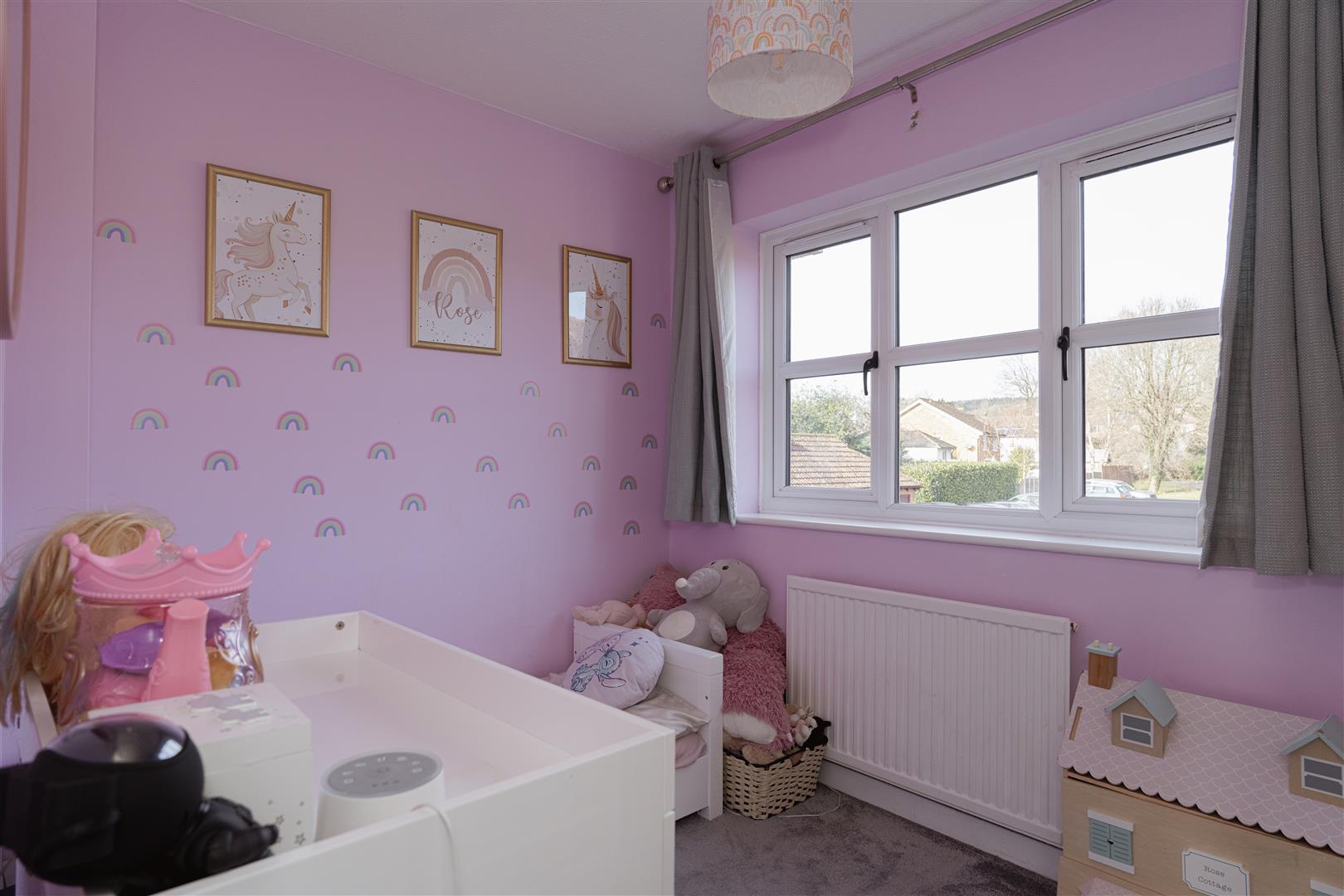 Paddock Close, Beare Green, Dorking