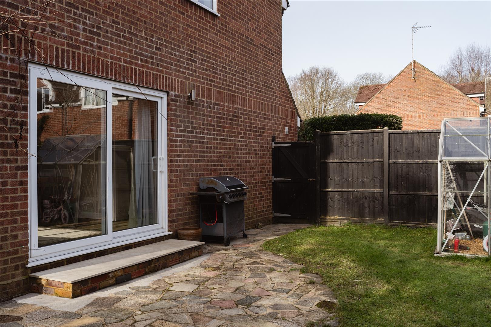 Paddock Close, Beare Green, Dorking