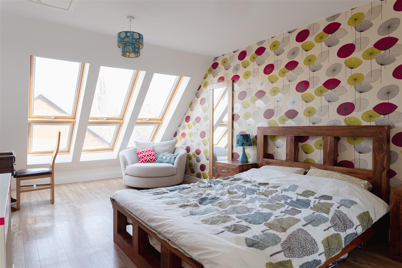 Holmesdale Avenue, , Redhill