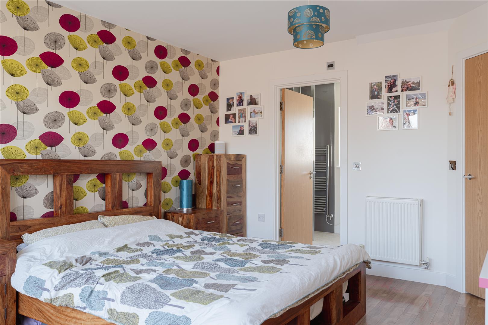 Holmesdale Avenue, , Redhill