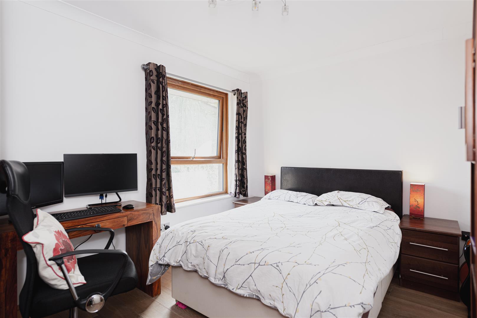 Sparrowsmead, , Redhill