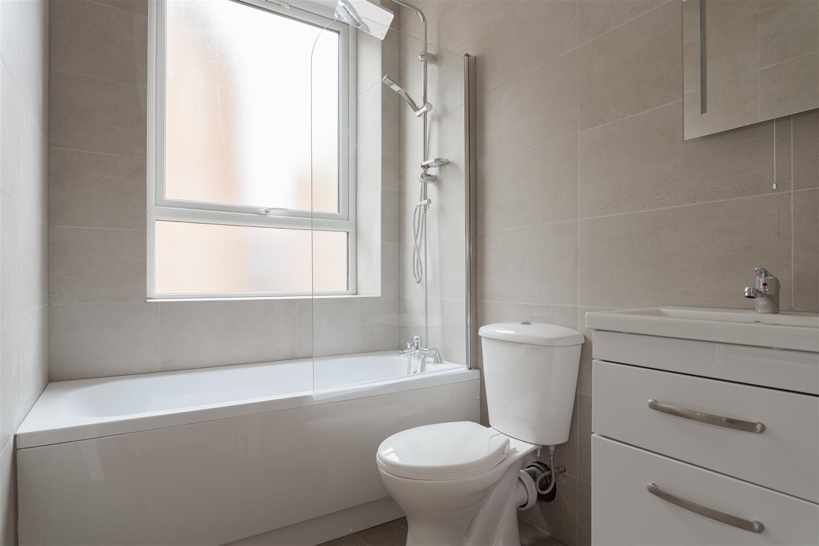 15 London Road, , Redhill