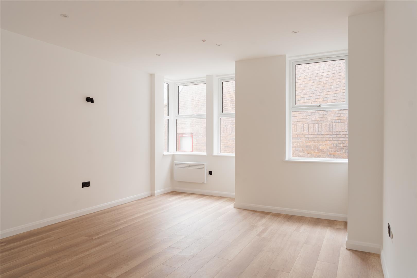 15 London Road, , Redhill