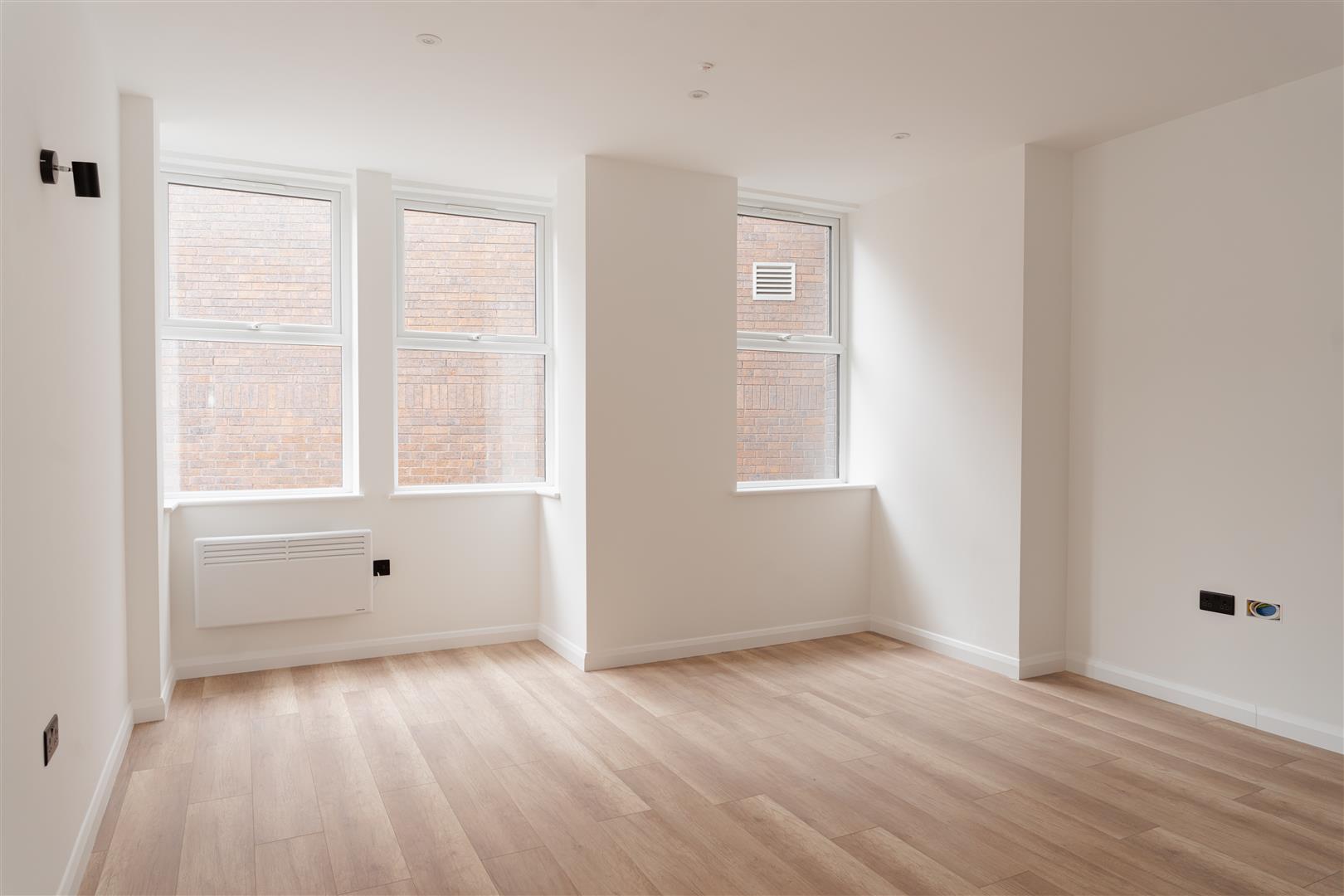 15 London Road, , Redhill