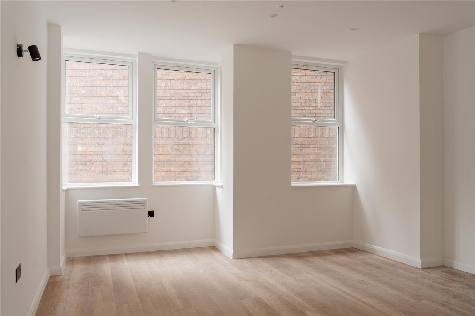 15 London Road, , Redhill