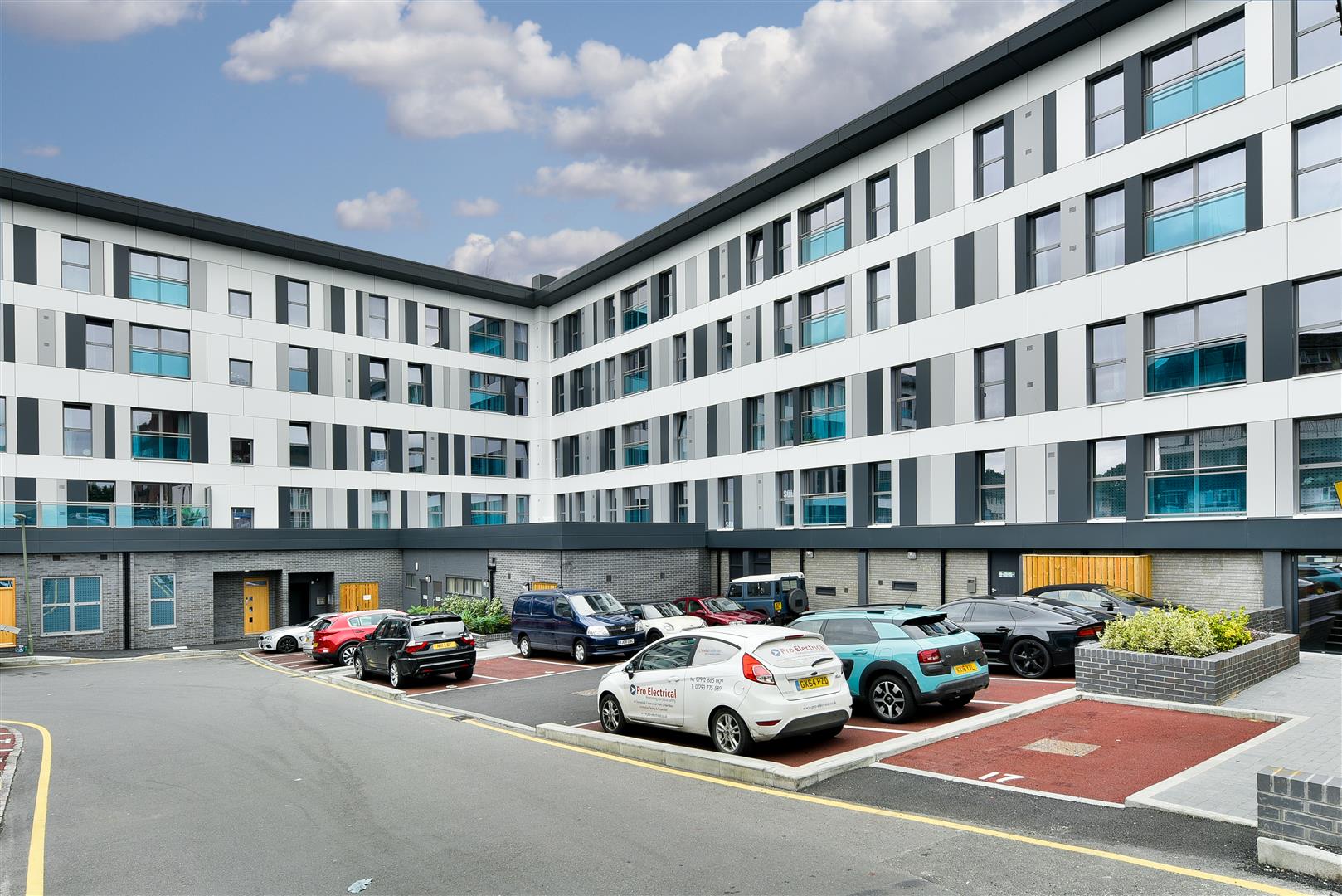 High Street, , Redhill