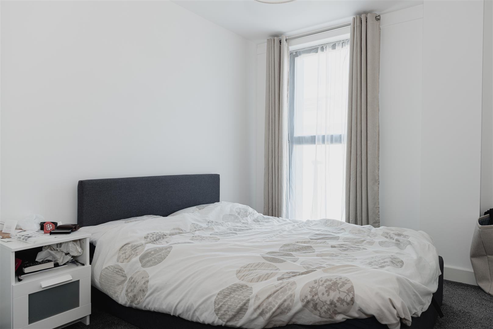 High Street, , Redhill