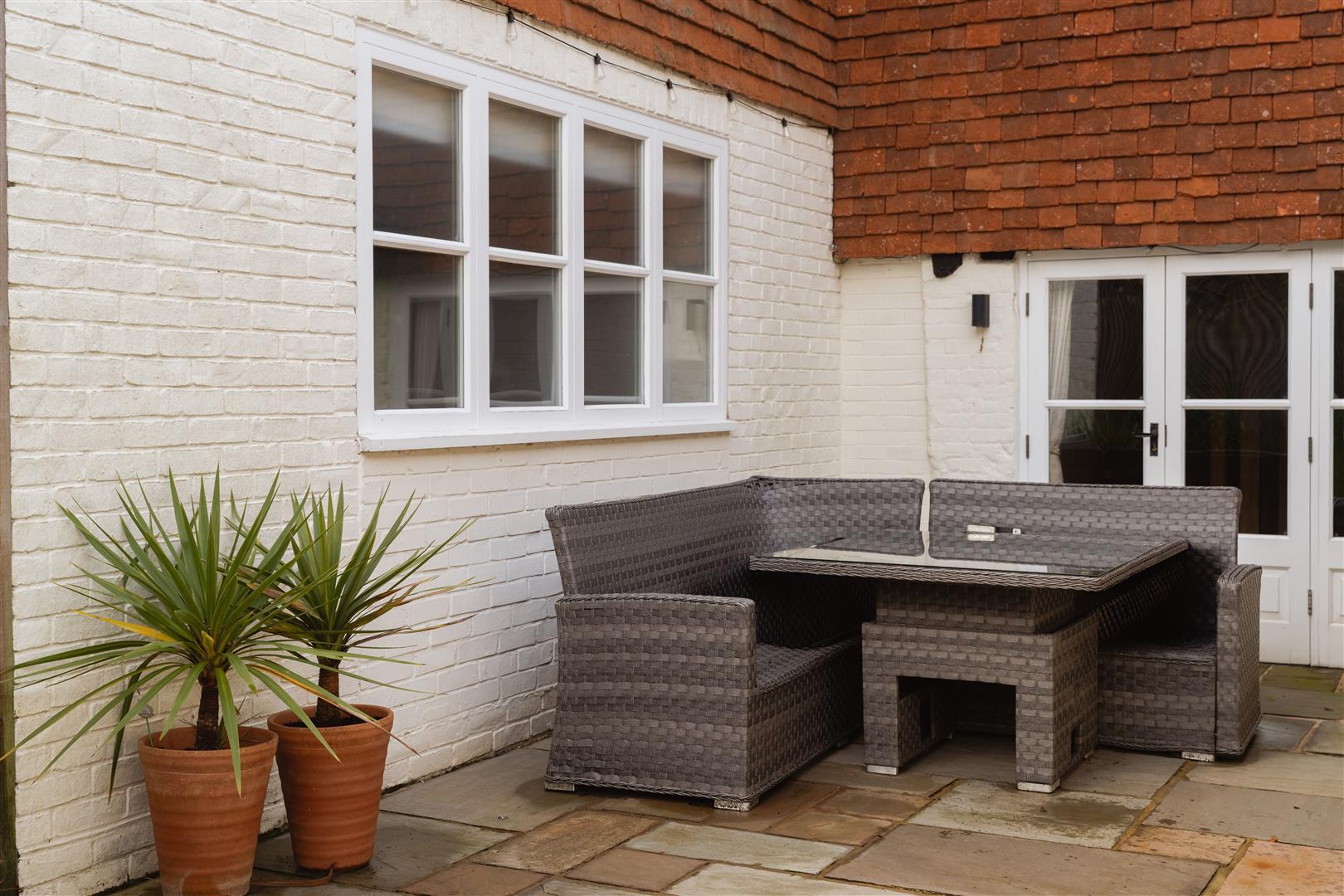 Kings Arms Court, Ockley, Dorking