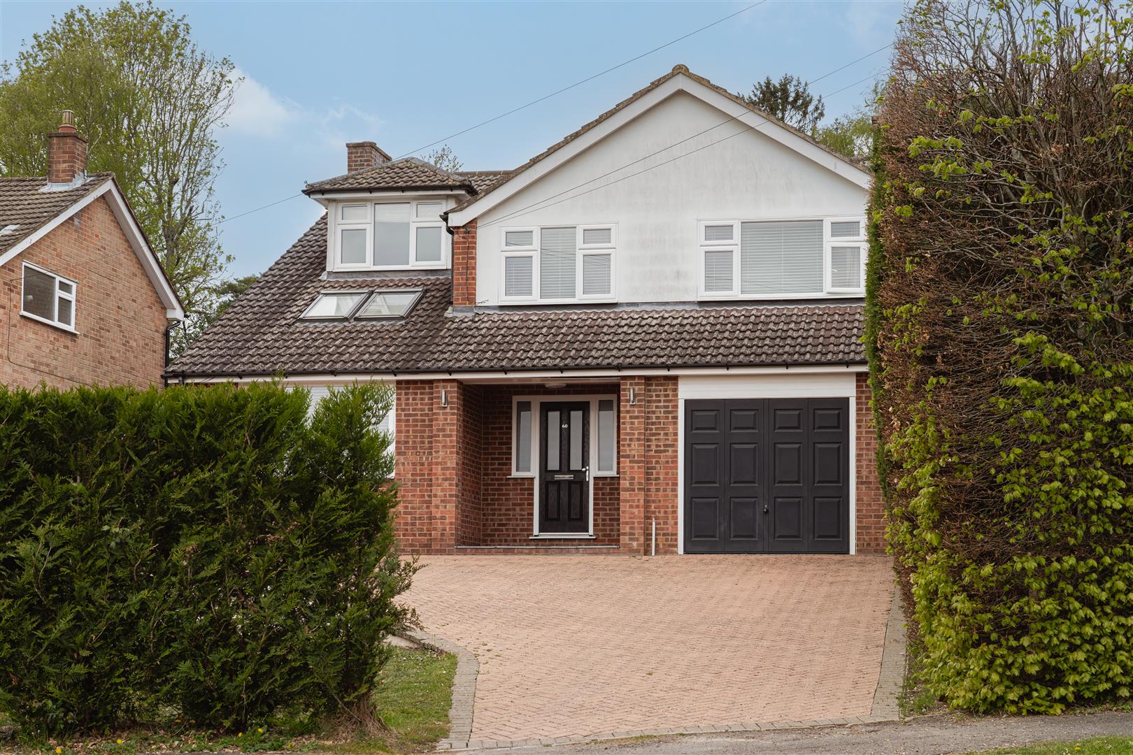 Carlton Green, , Redhill