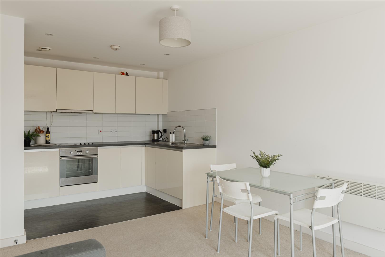 4 Queensway, , Redhill