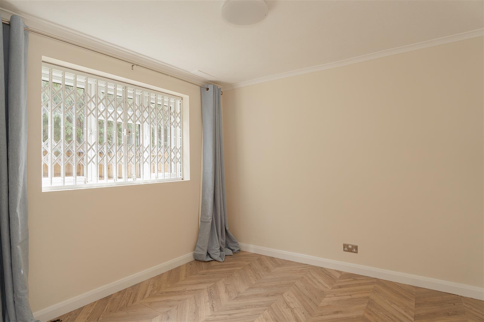 Yorke Gardens, , Reigate