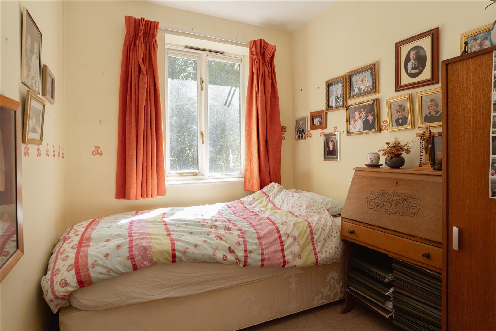 Cotland Acres, , Redhill