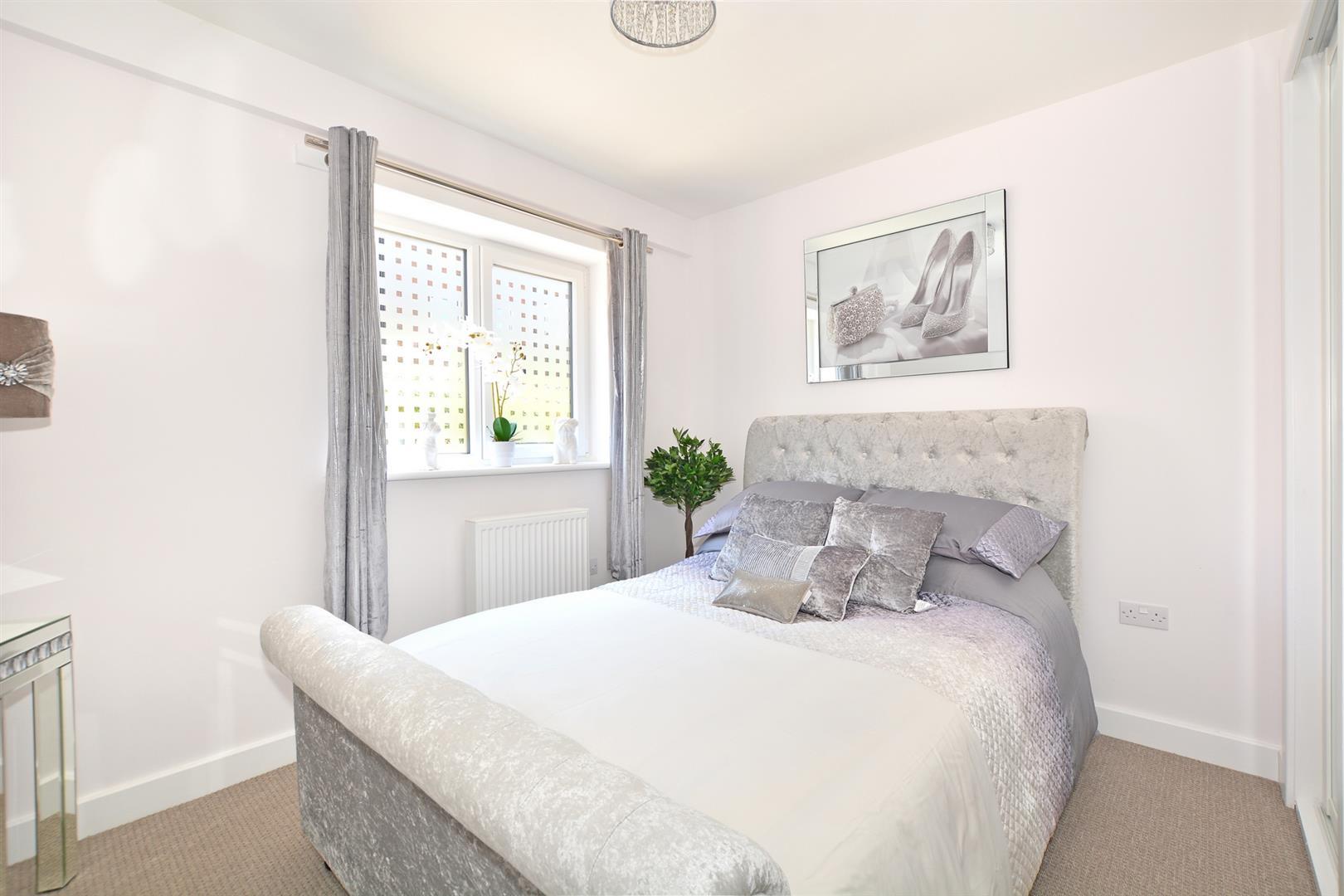 13, Cantelupe Road, , East Grinstead