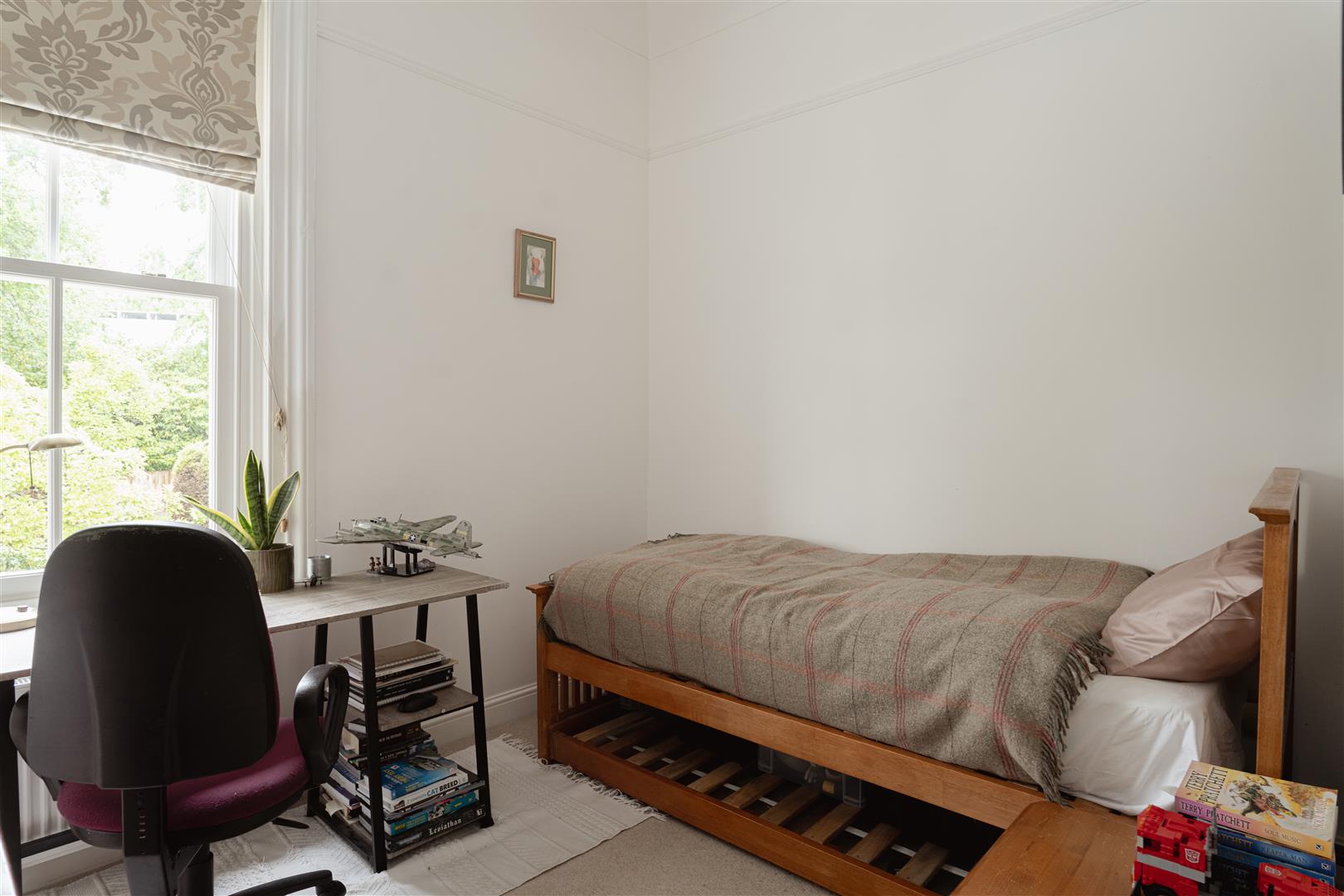Alders Road, , Reigate