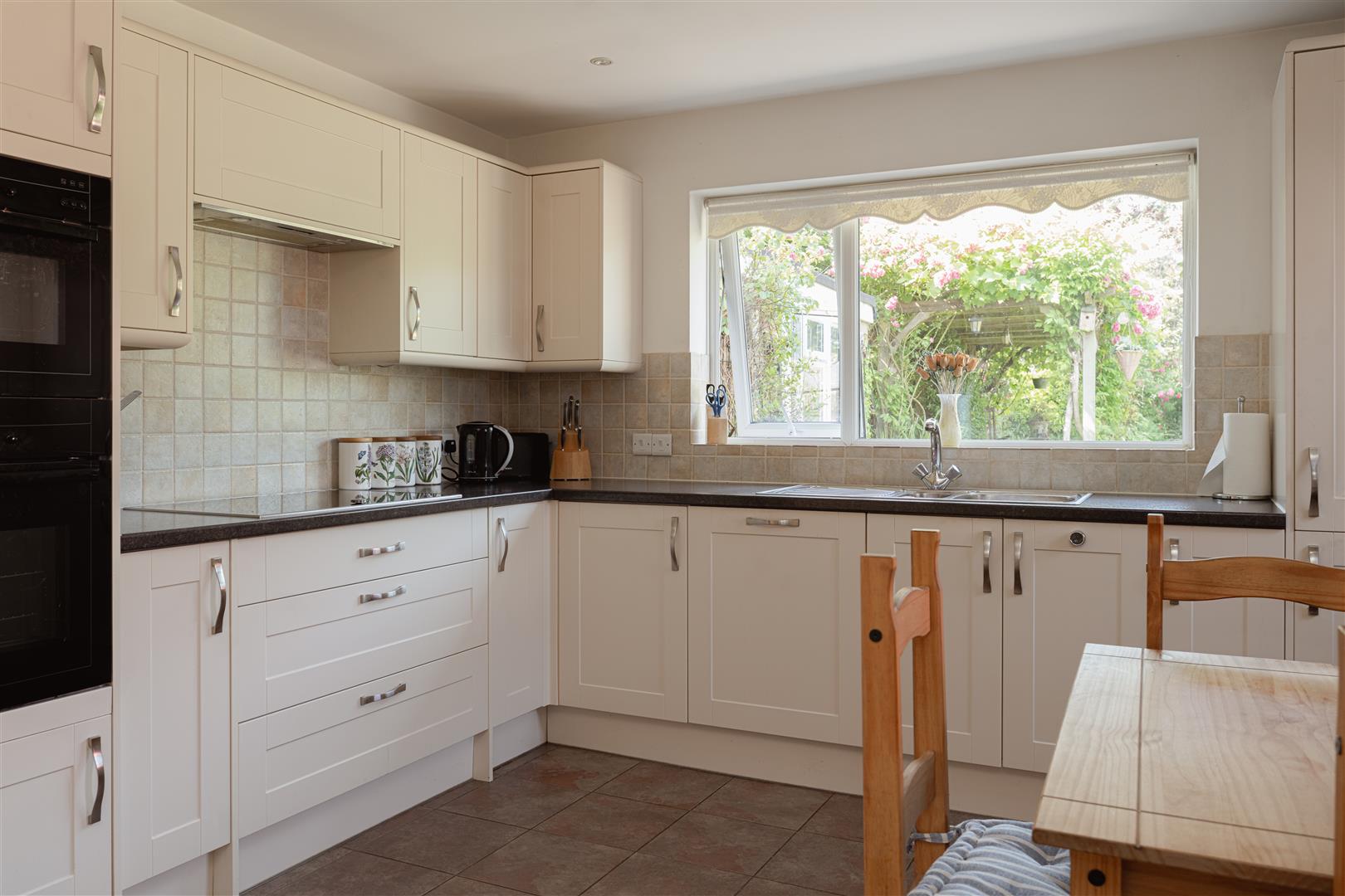 Millers Lane, Outwood, Redhill