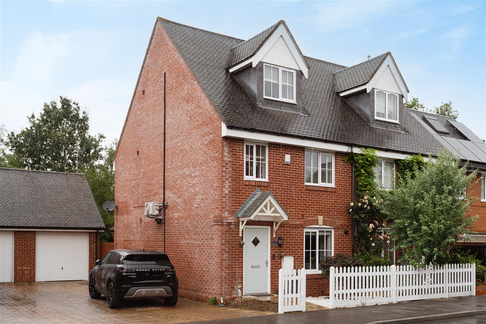 Langwood Drive, , Horley