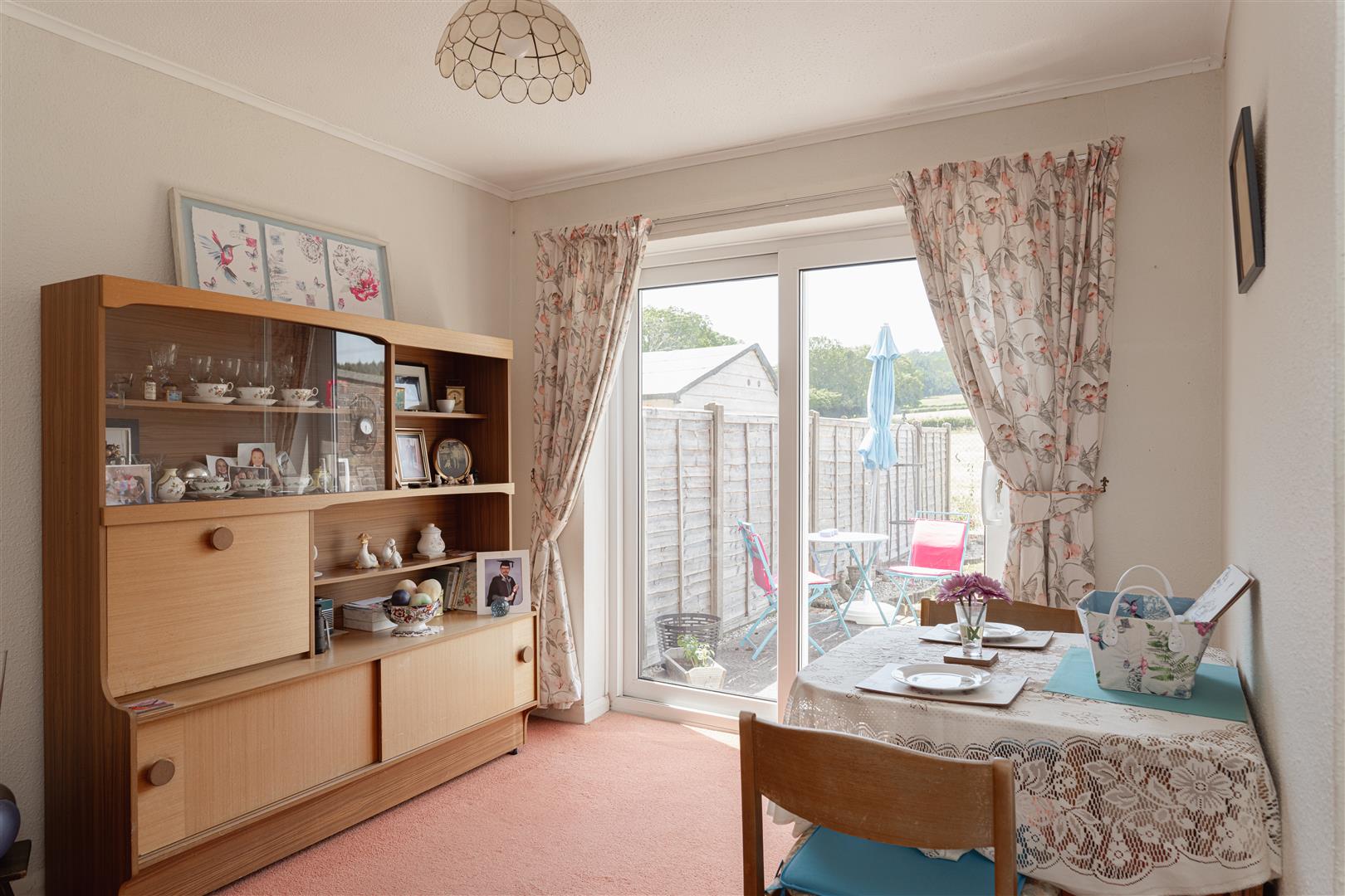 Warwick Close, Holmwood, Dorking