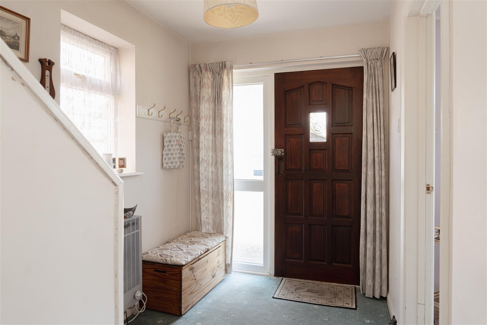Warwick Close, Holmwood, Dorking
