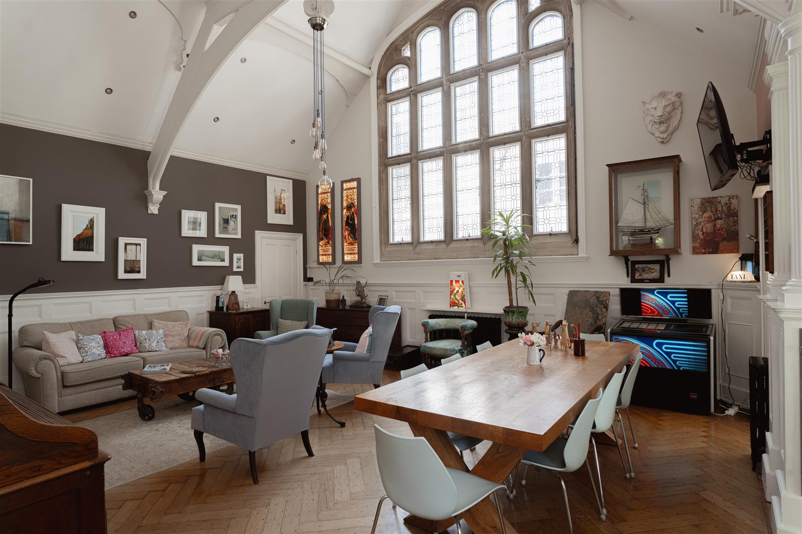 Mynthurst, Leigh, Reigate
