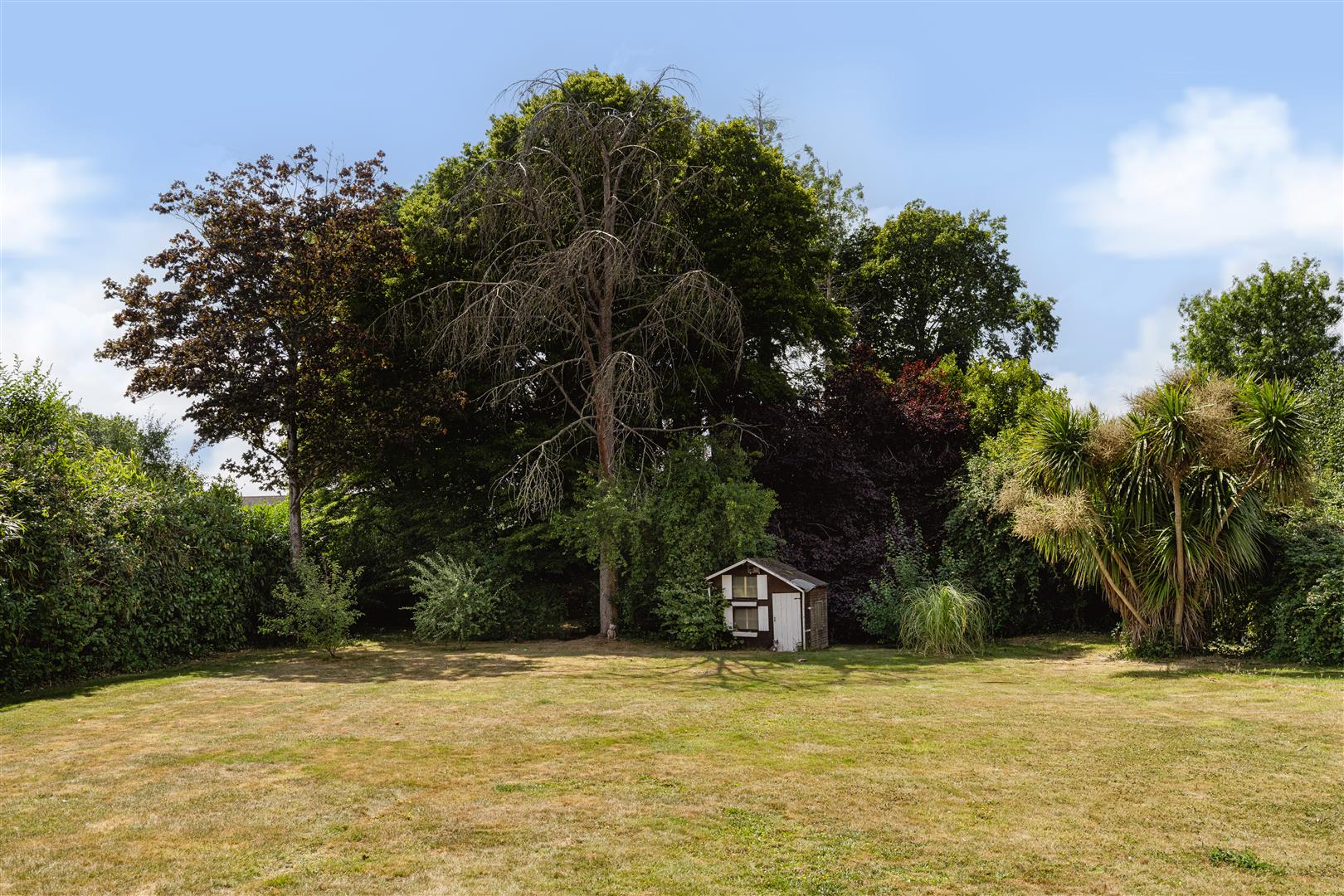Horsham Road, Holmwood, Dorking
